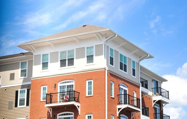 The Flats at 4200